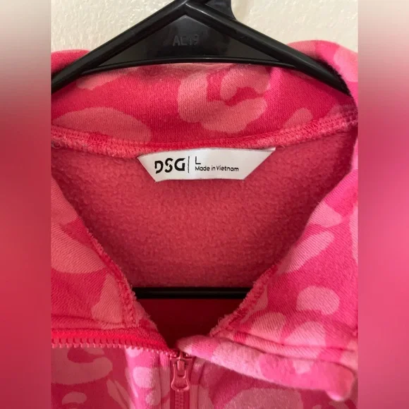 ✨Women’s DSG Pink Cheetah Print Pullover Size L - Picture 5 of 8